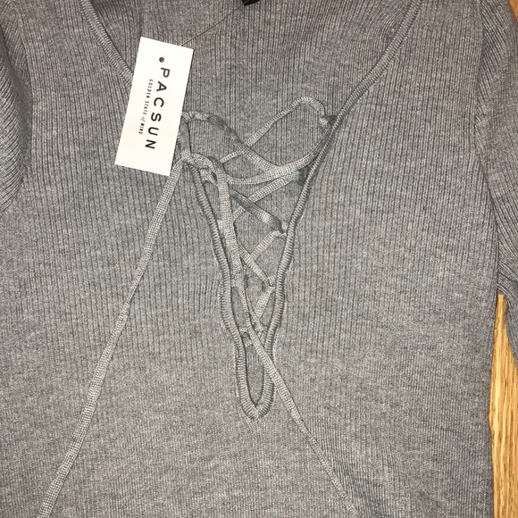 Grey Kendall & Kylie sweater from pacsun - Picture 2 of 4